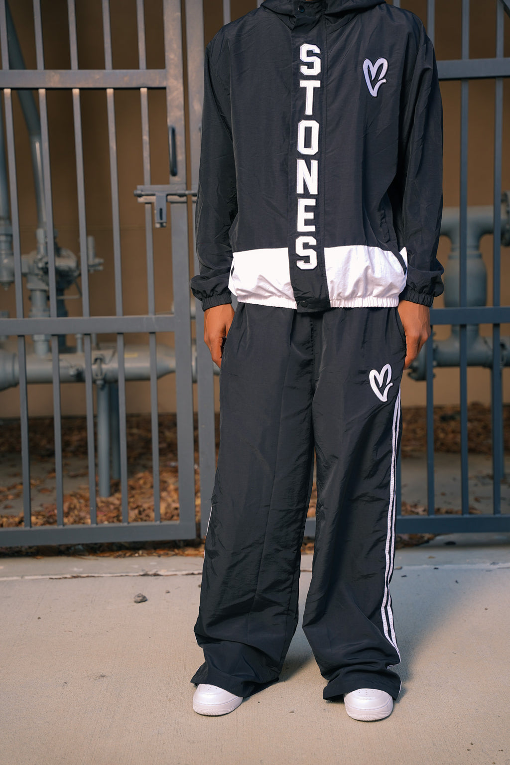 “Coming soon” Stones Nylon Val Set - Black & White