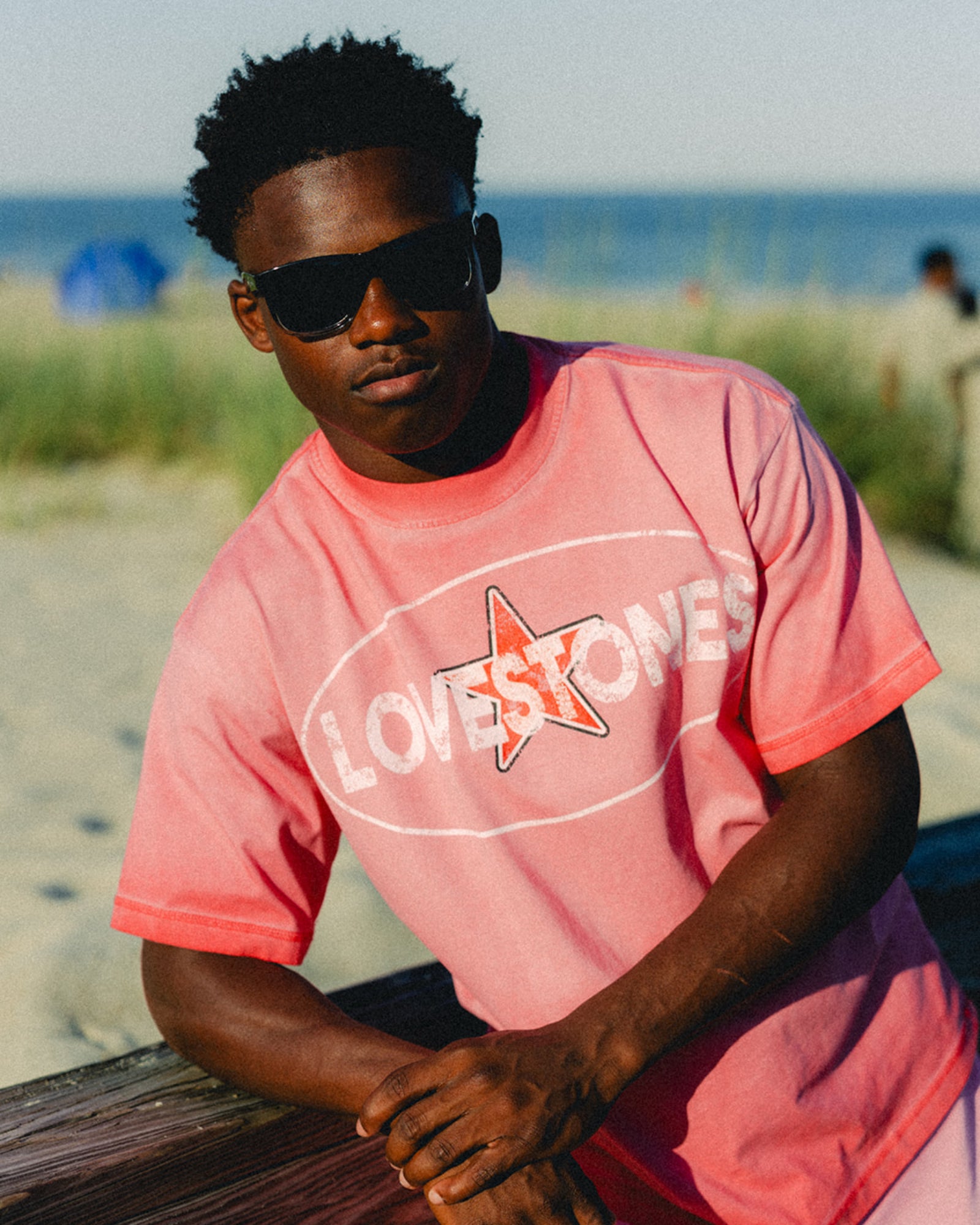 Red Star T-Shirt -  Pink