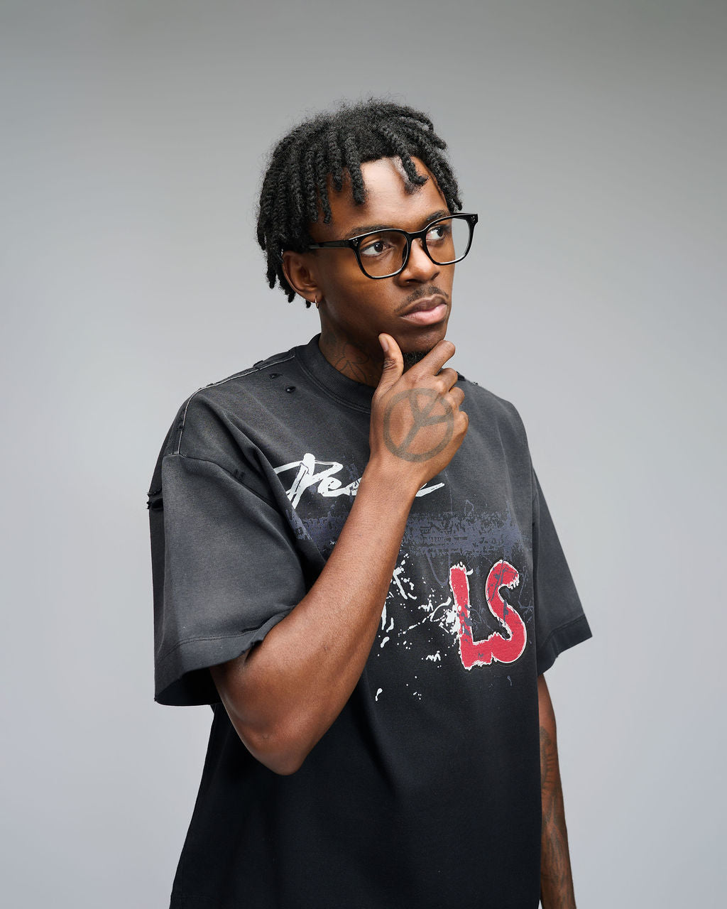 Peace LS Distress T-Shirt - Black