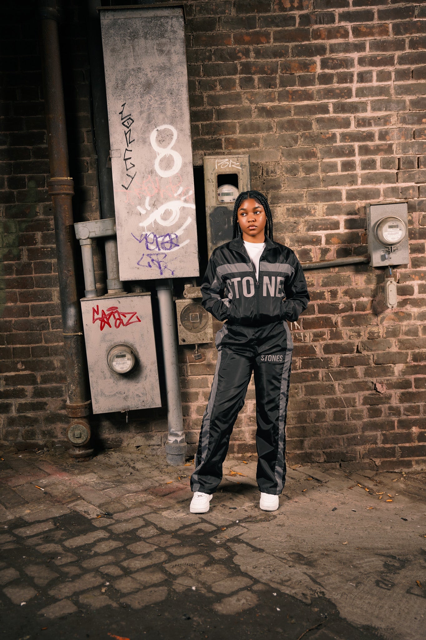 Women Crop 2 - Tone Set - Black & Grey